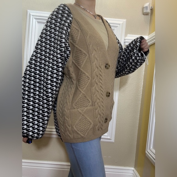 Tan and Black Houndstooth Women's Cardigan - Picture 5 of 10